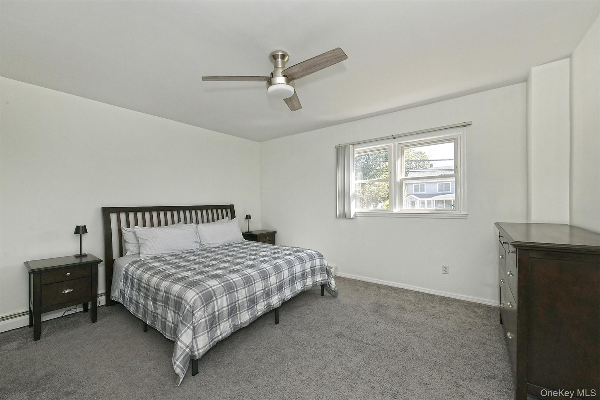 2086 Washington Avenue — photo 11