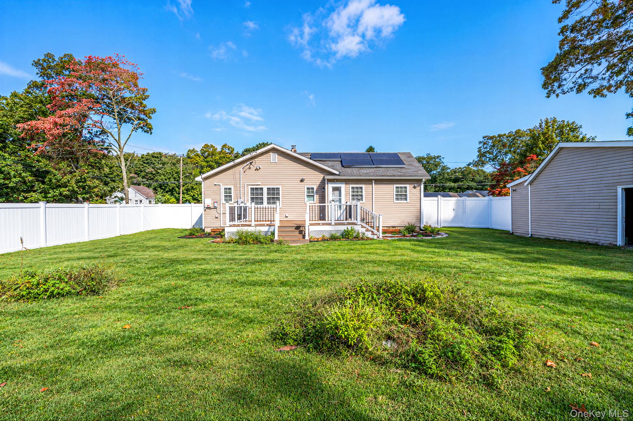 207 Laurelton Drive — photo 31