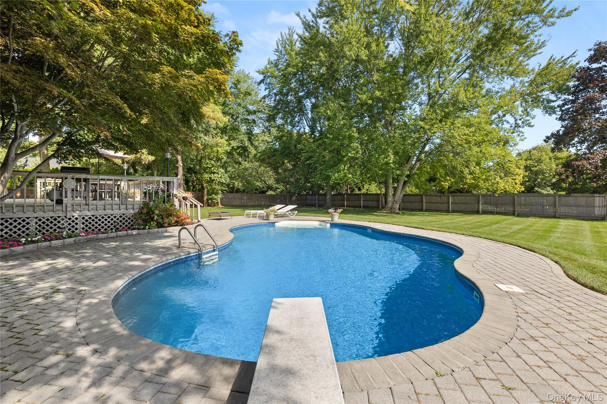 1 Hunting Hill Drive — photo 23
