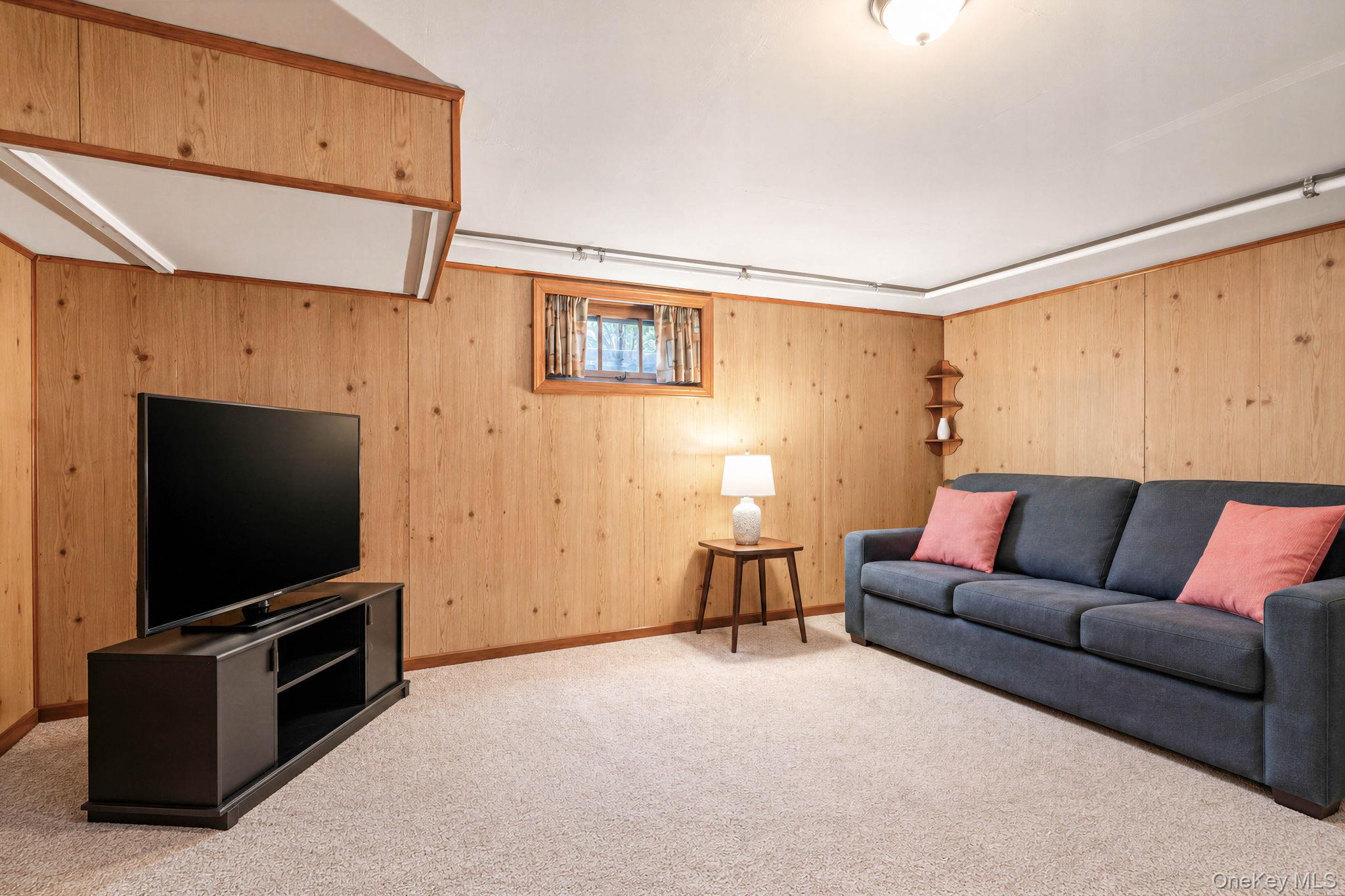 127 Locust Street — photo 19