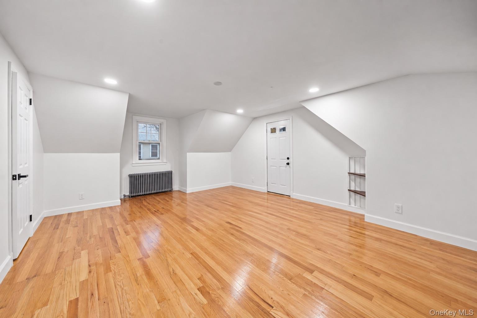 35 Euclid Street — photo 8