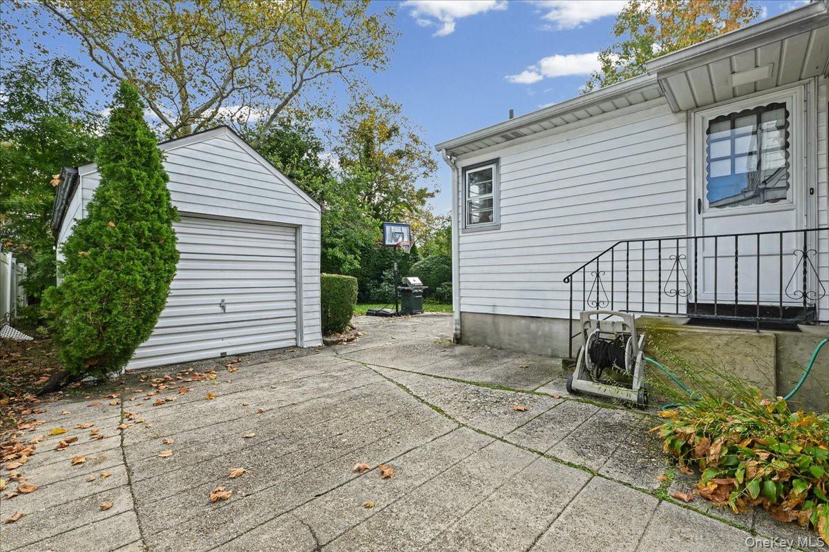121 Norman Street — photo 20