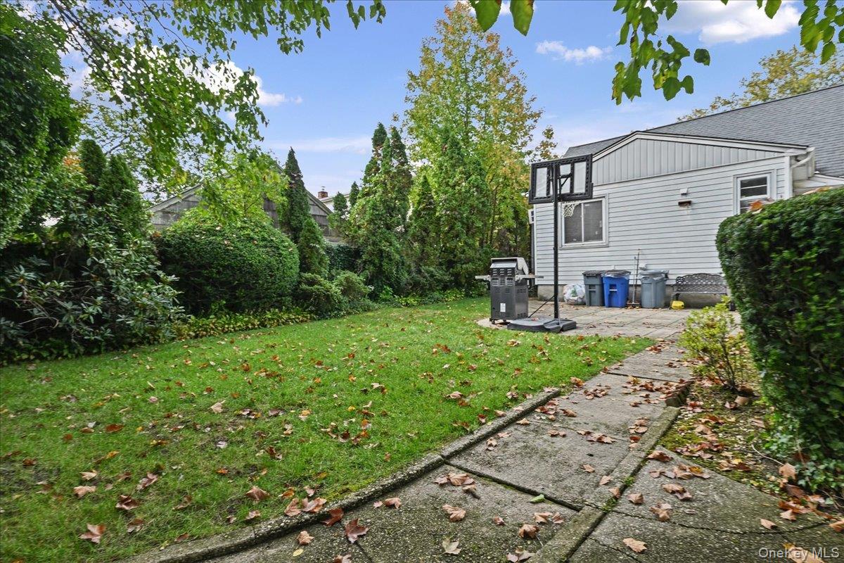 121 Norman Street — photo 25