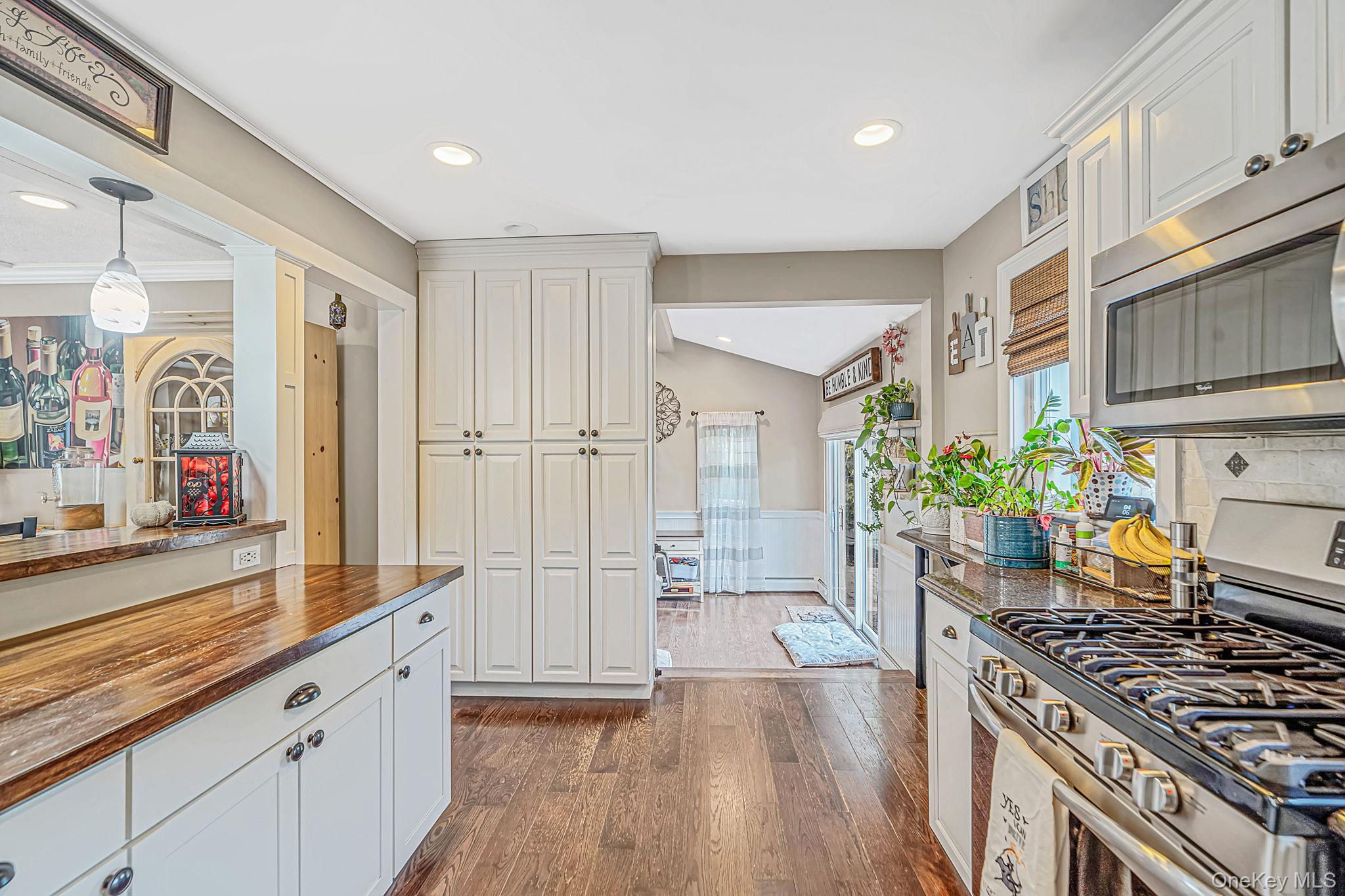 517 Waverly Avenue — photo 12