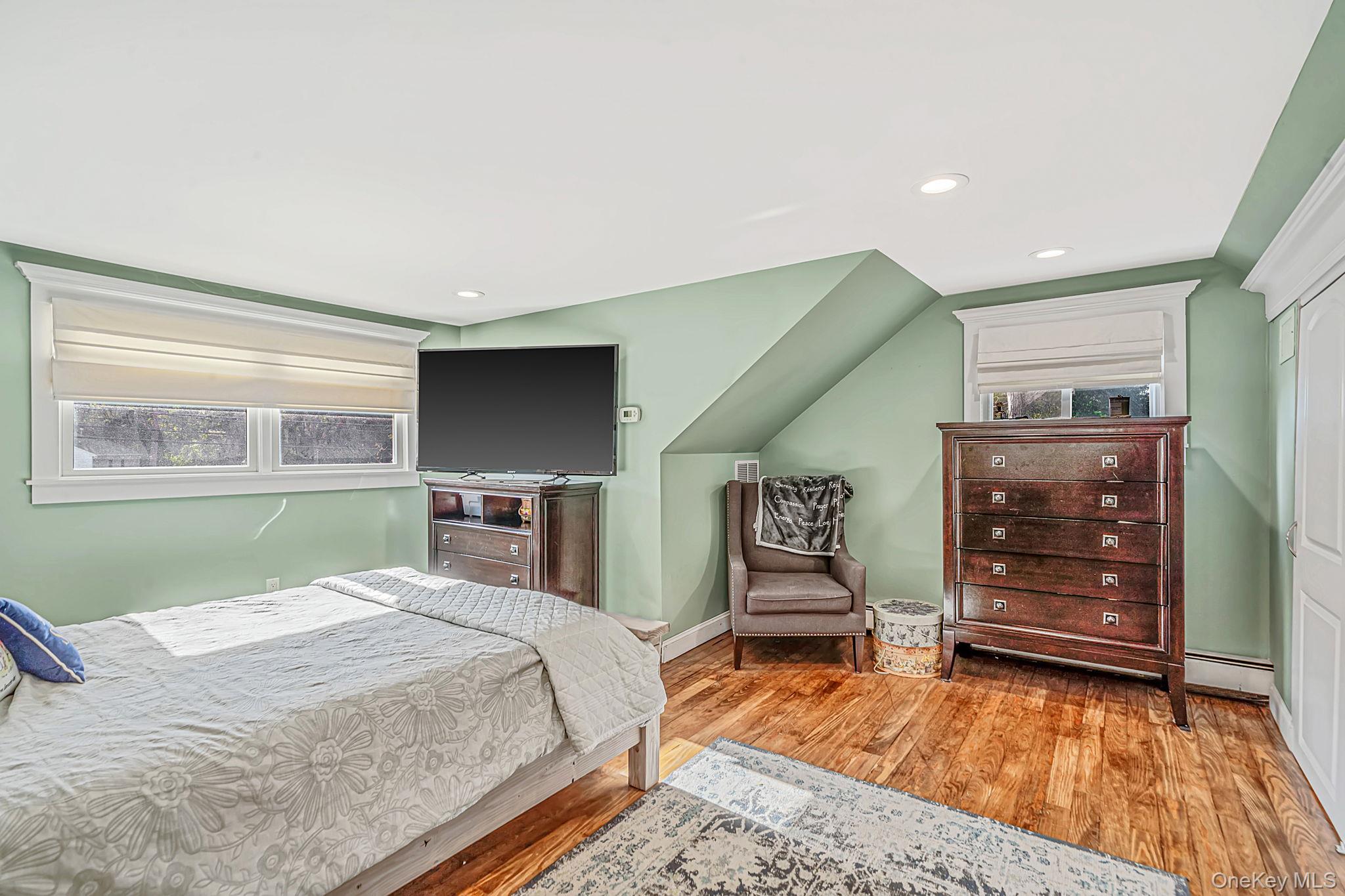 517 Waverly Avenue — photo 20