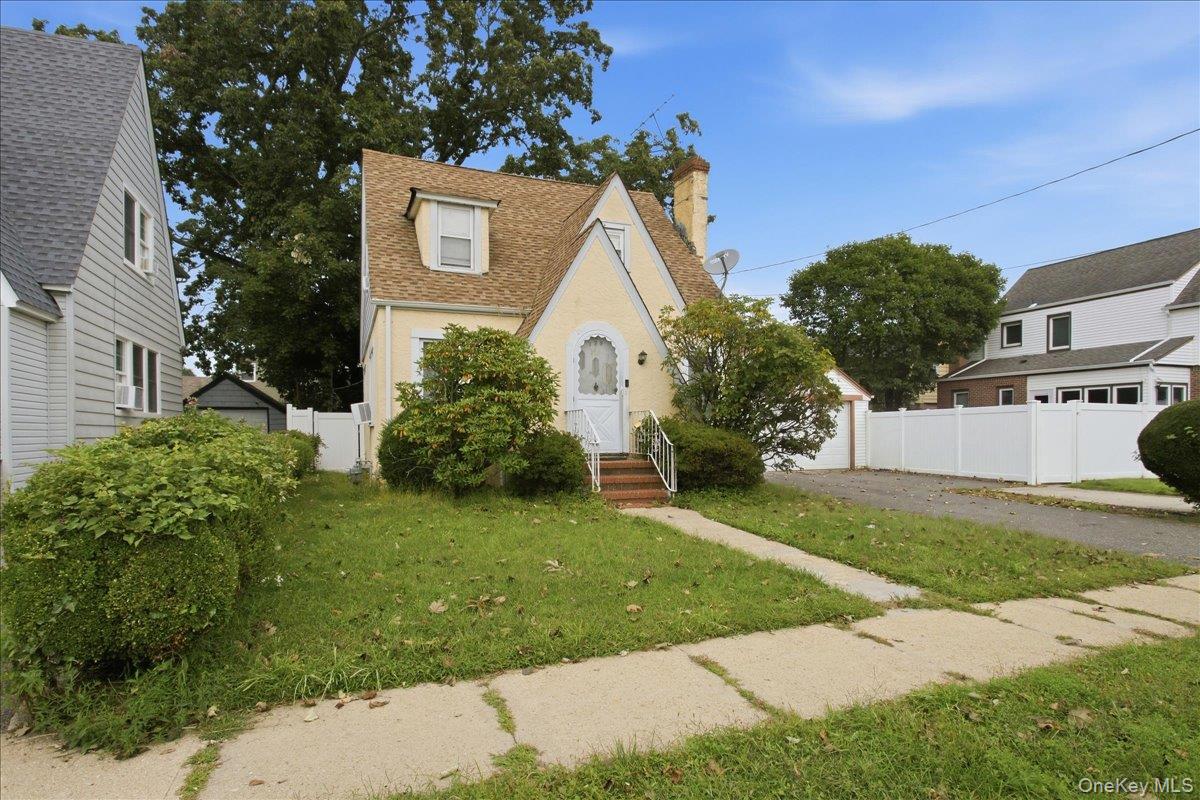 179 Crowell Street — photo 2