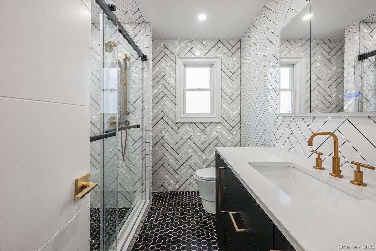 48 Shore Drive — photo 24