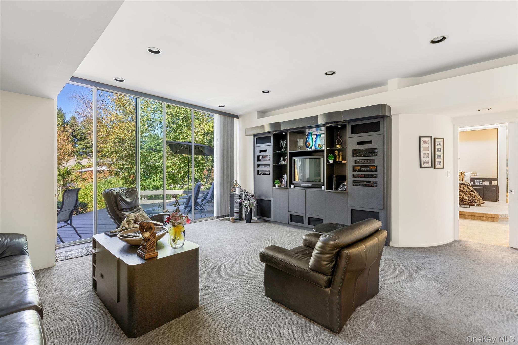 18 Chestnut Hill Drive — photo 13