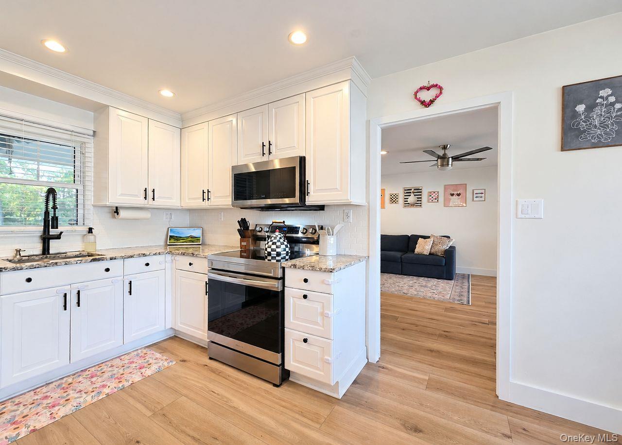 25 Stratton Lane — photo 8