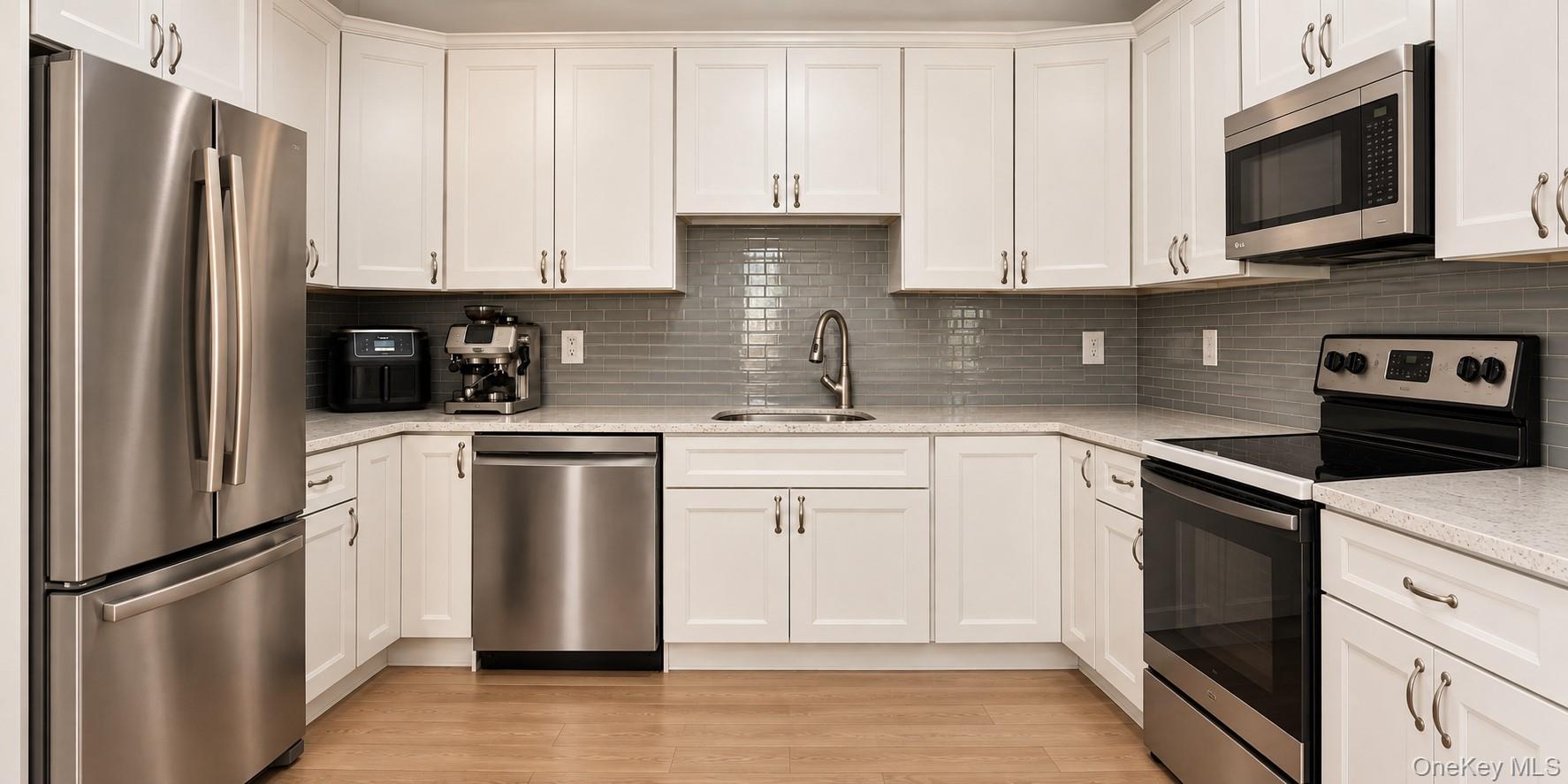 780 Hilltop Court — photo 11