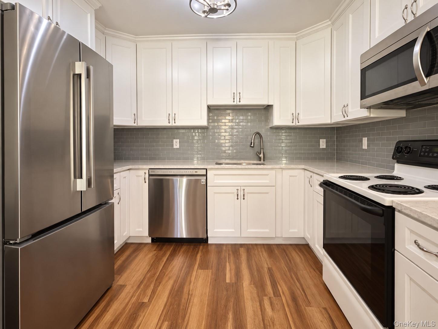 780 Hilltop Court — photo 14