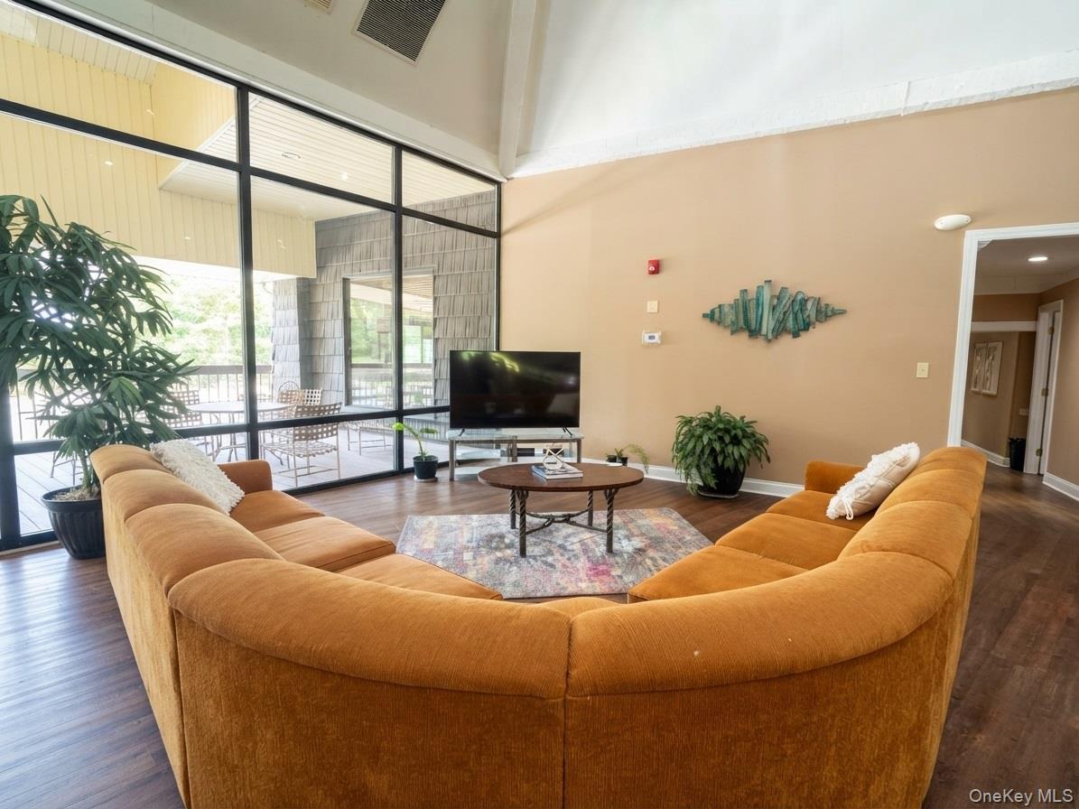 780 Hilltop Court — photo 38