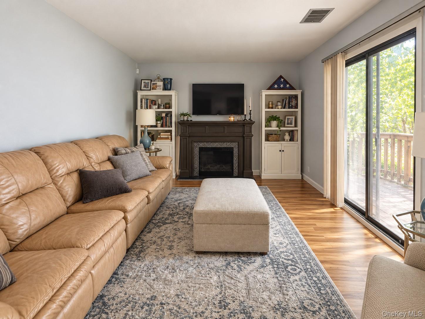 780 Hilltop Court — photo 9