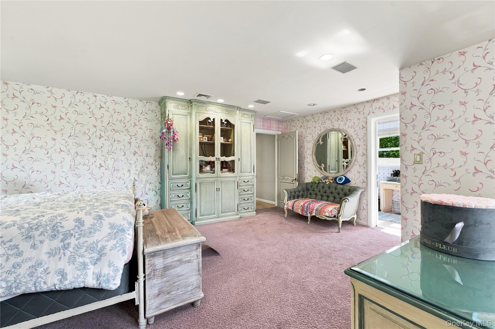 1335 Club Drive — photo 31