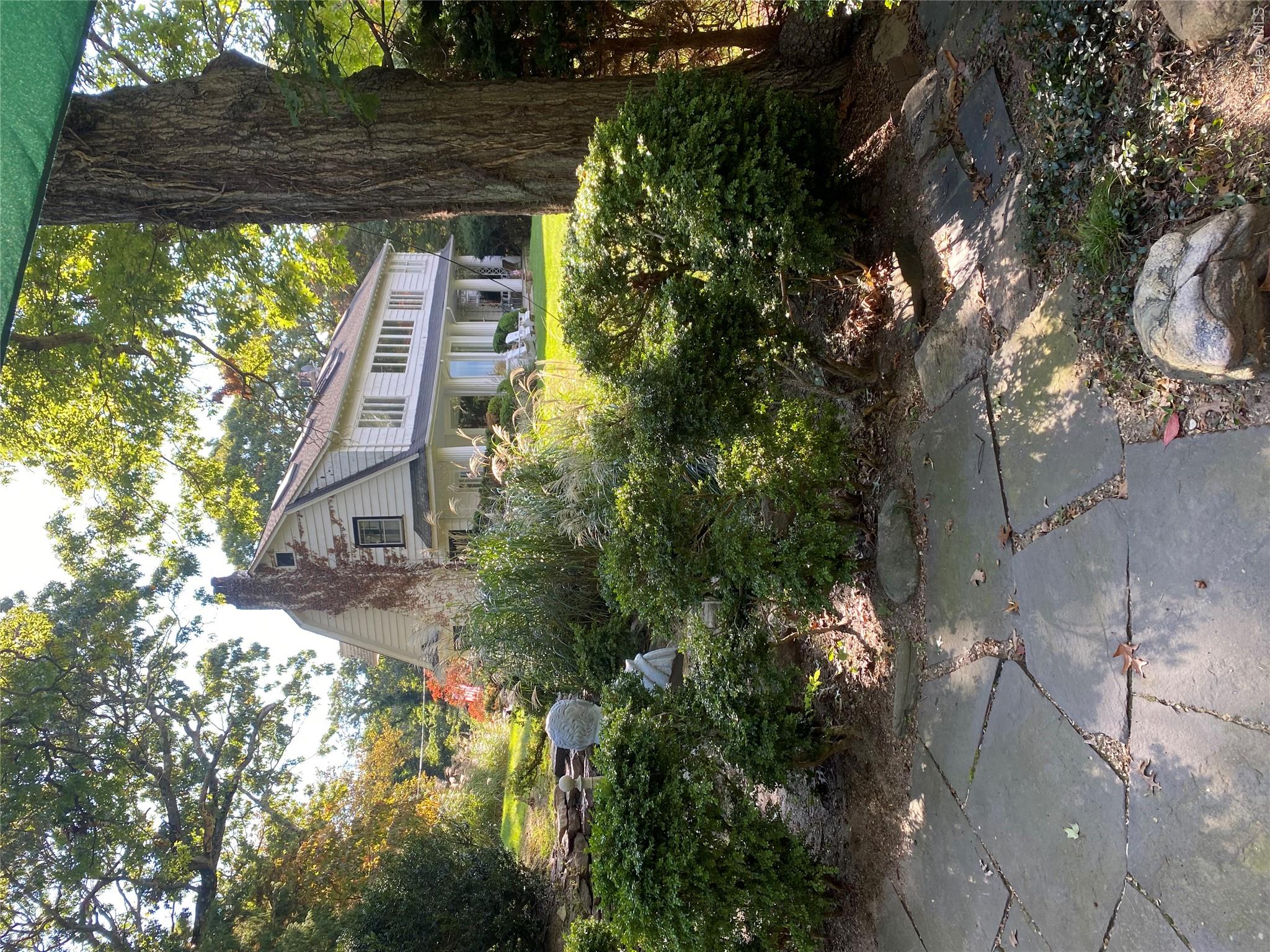 6 Arbutus Path — photo 49