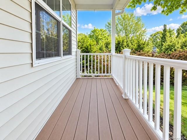 61 Westminster Drive — photo 3