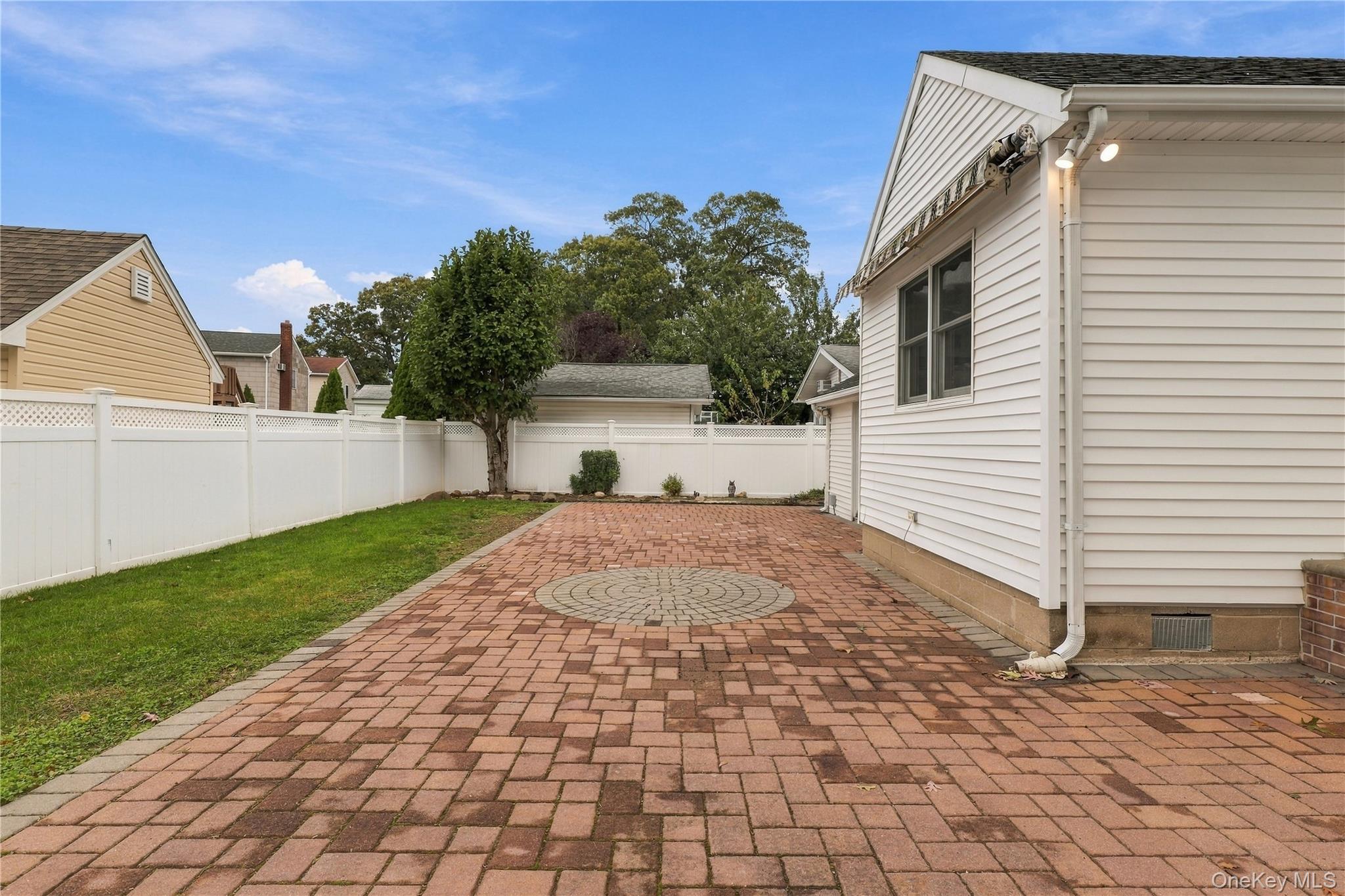 74 Homecrest Court — photo 38