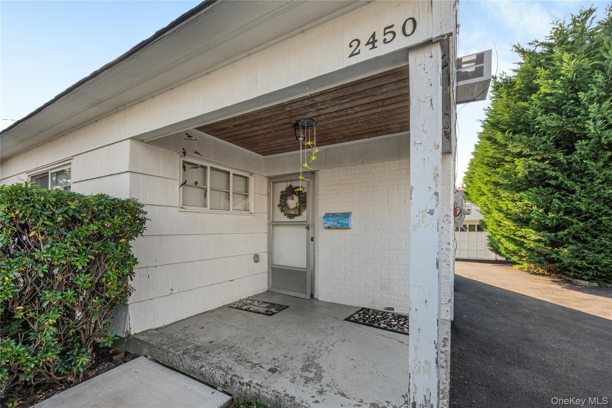 2450 Mermaid Avenue — photo 4