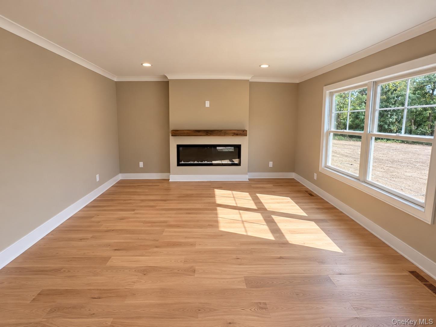 353 Winthrop Street — photo 15