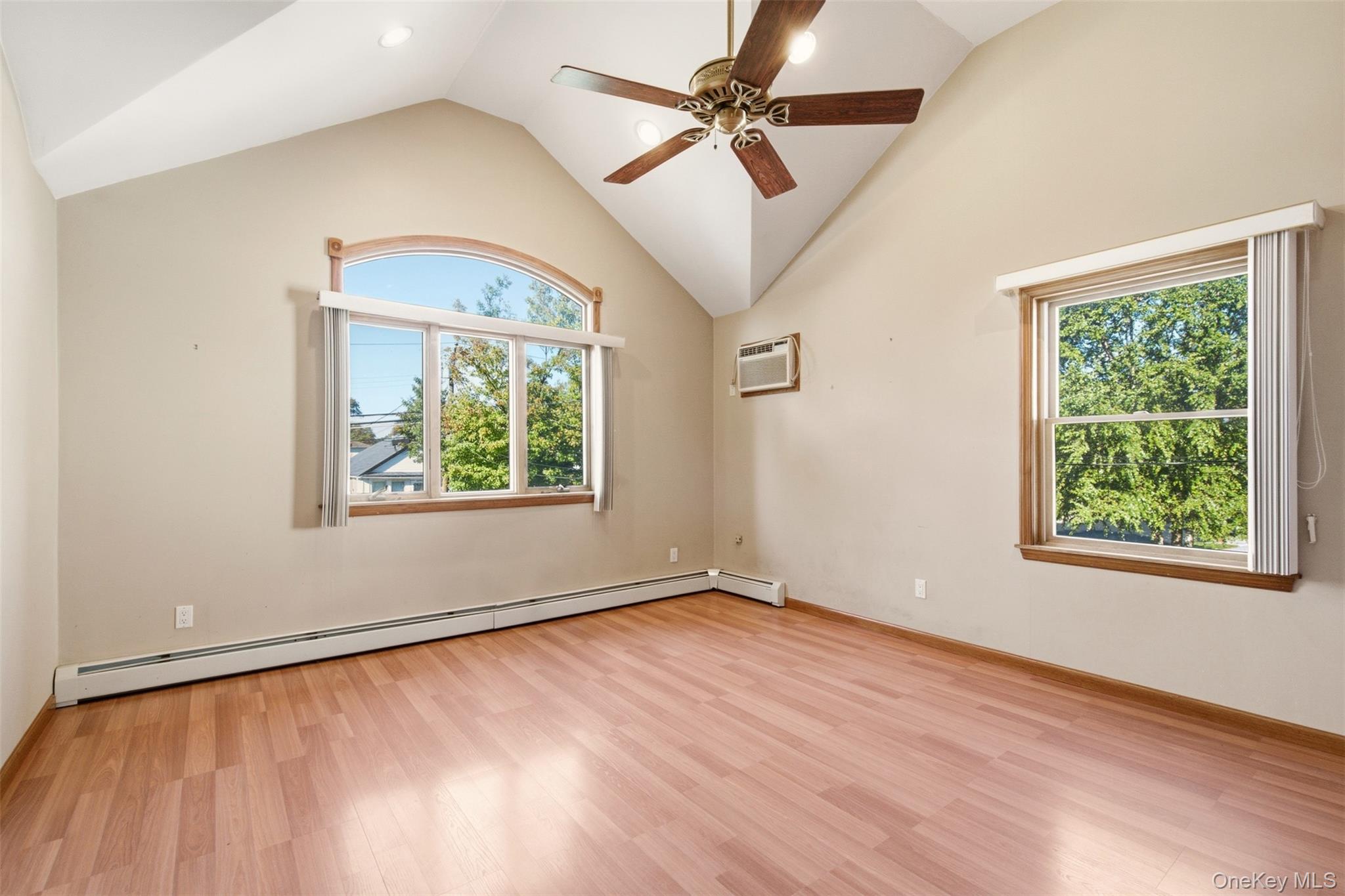 2093 Bergen Street — photo 12