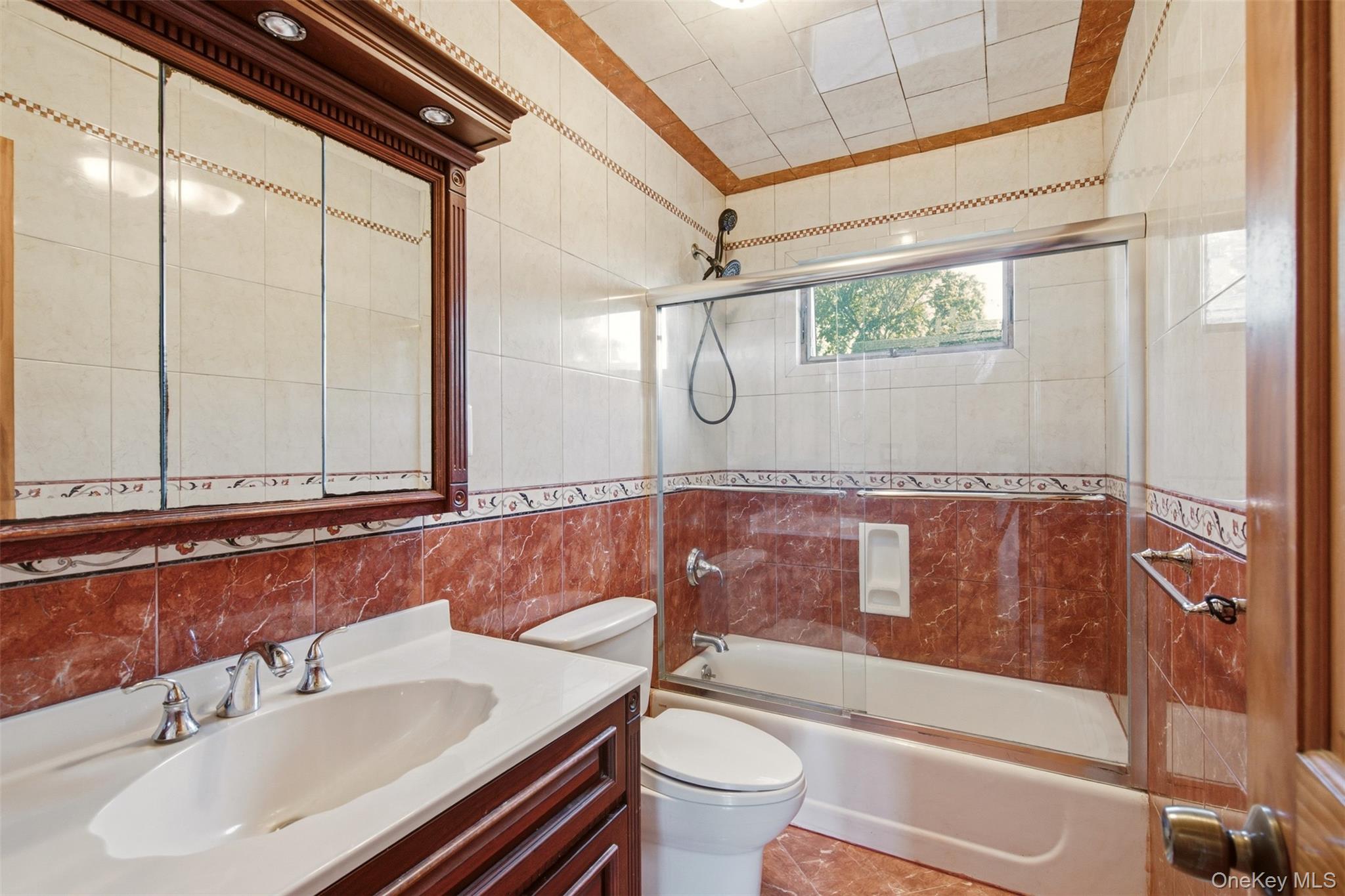 2093 Bergen Street — photo 17