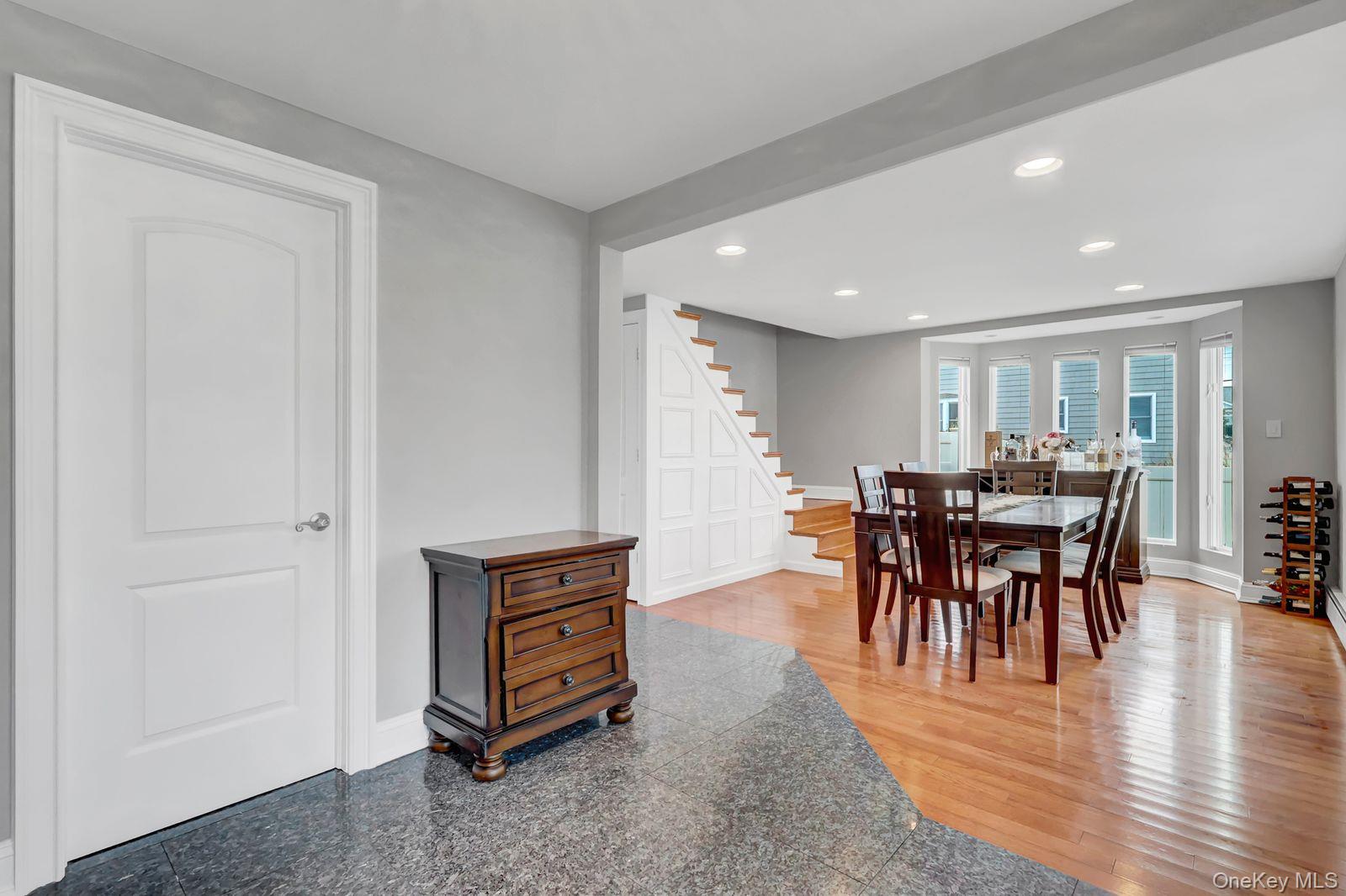 12 New Point Place — photo 16