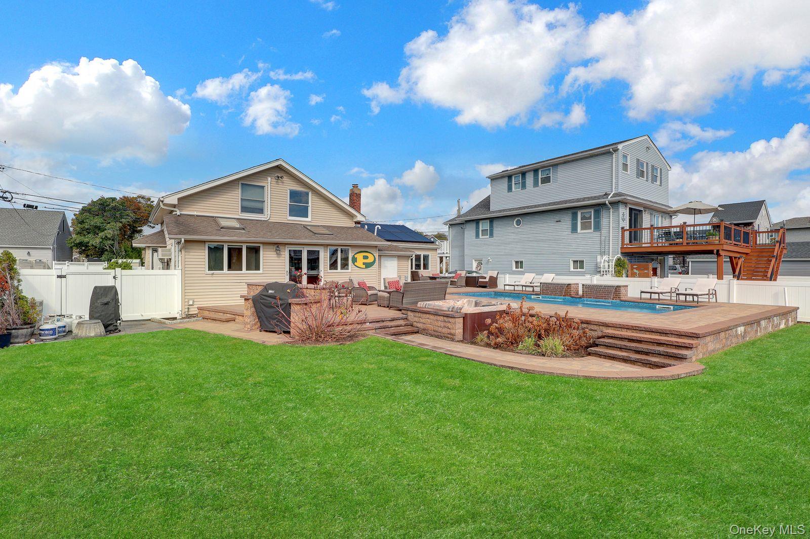 12 New Point Place — photo 10
