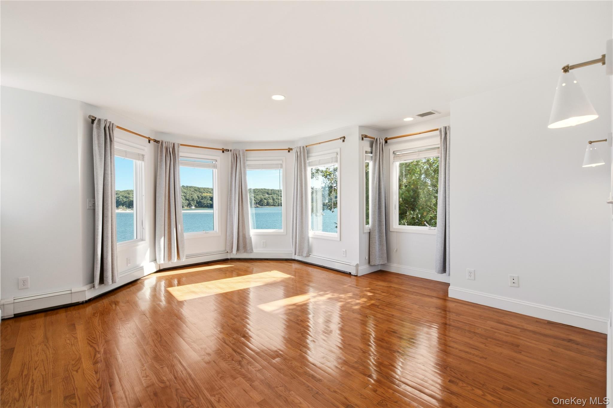 565 McKinley Terrace — photo 14