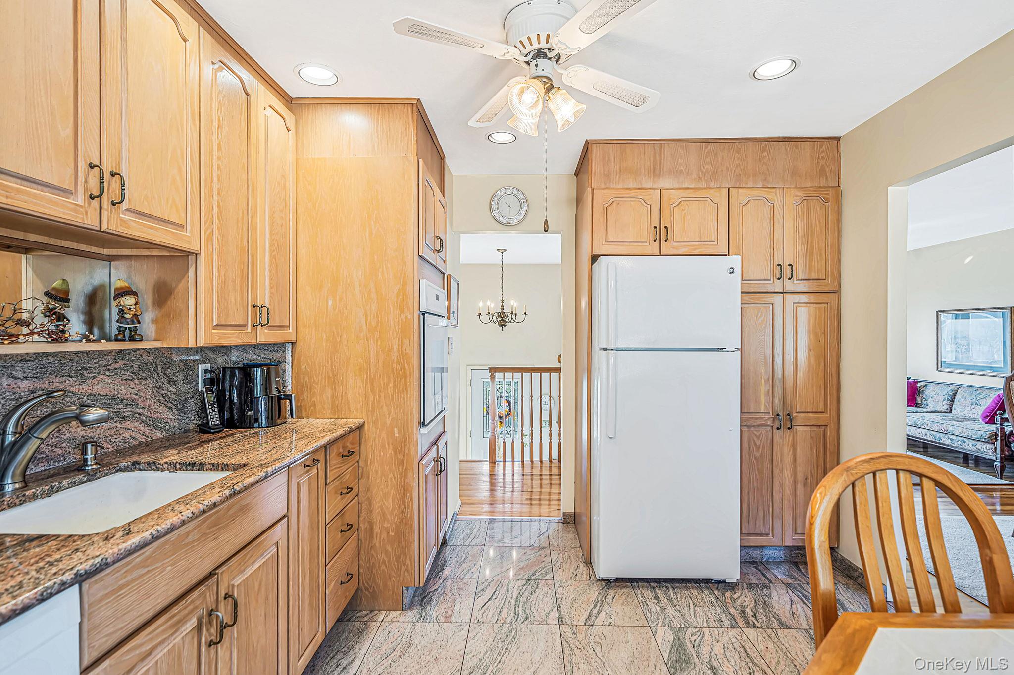 251 Manhasset Street — photo 11