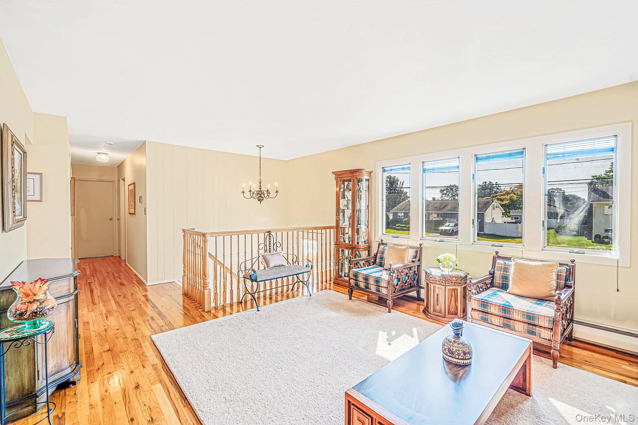 251 Manhasset Street — photo 5