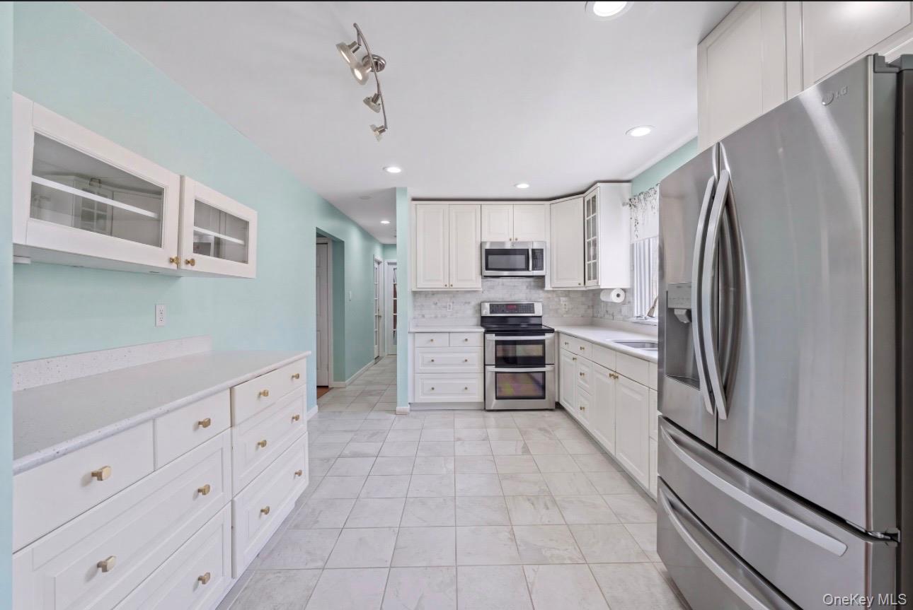 18 Magic Mountain Drive, Coram