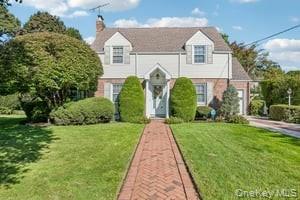 49 Ogden Avenue, East Williston