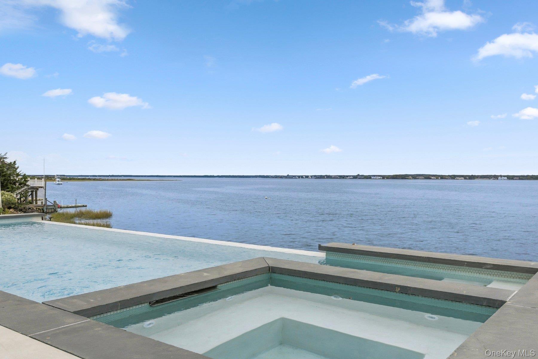 498 Dune Road — photo 32