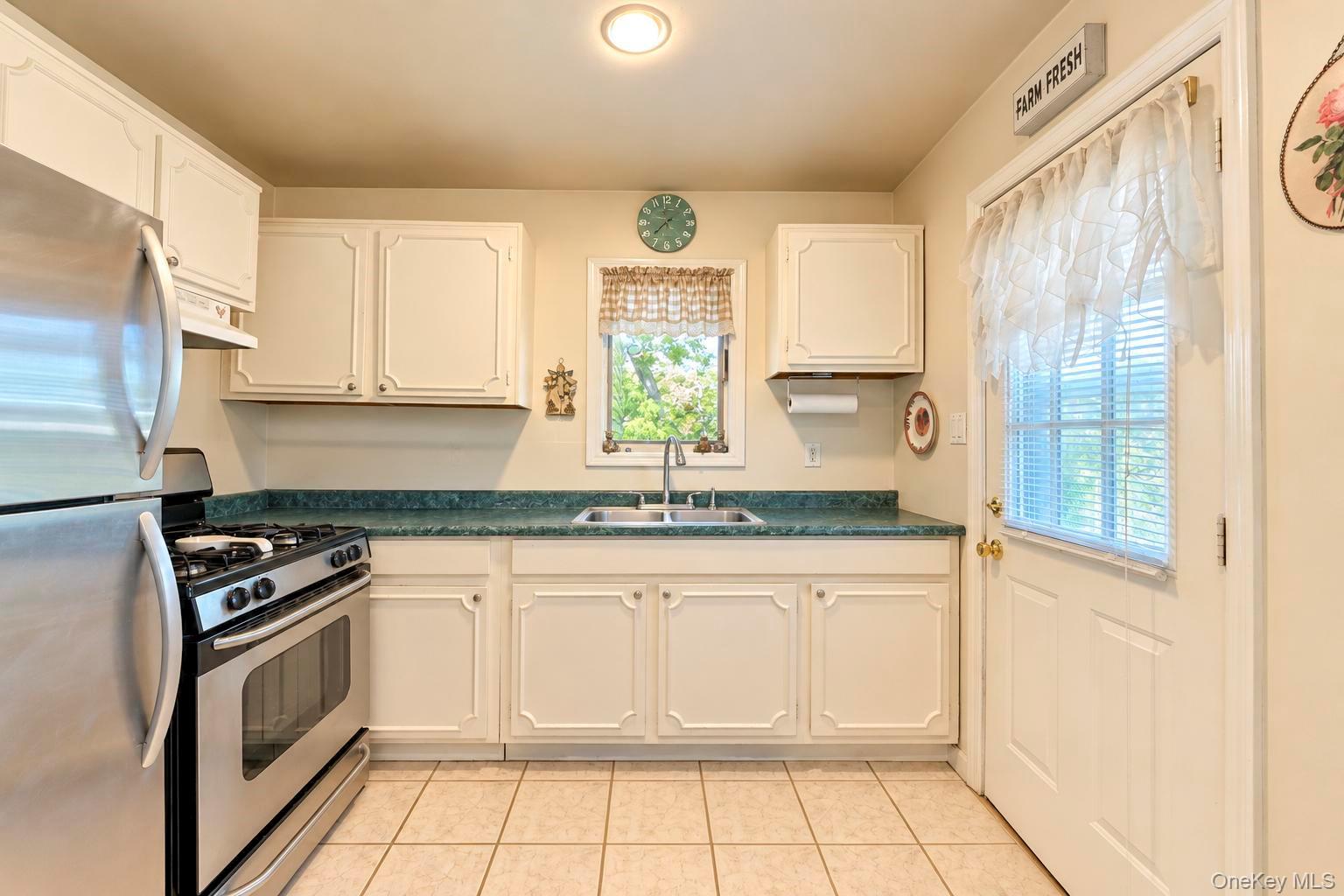 48 Hart Avenue — photo 22