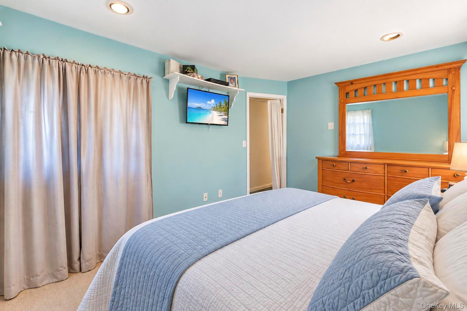 48 Hart Avenue — photo 29