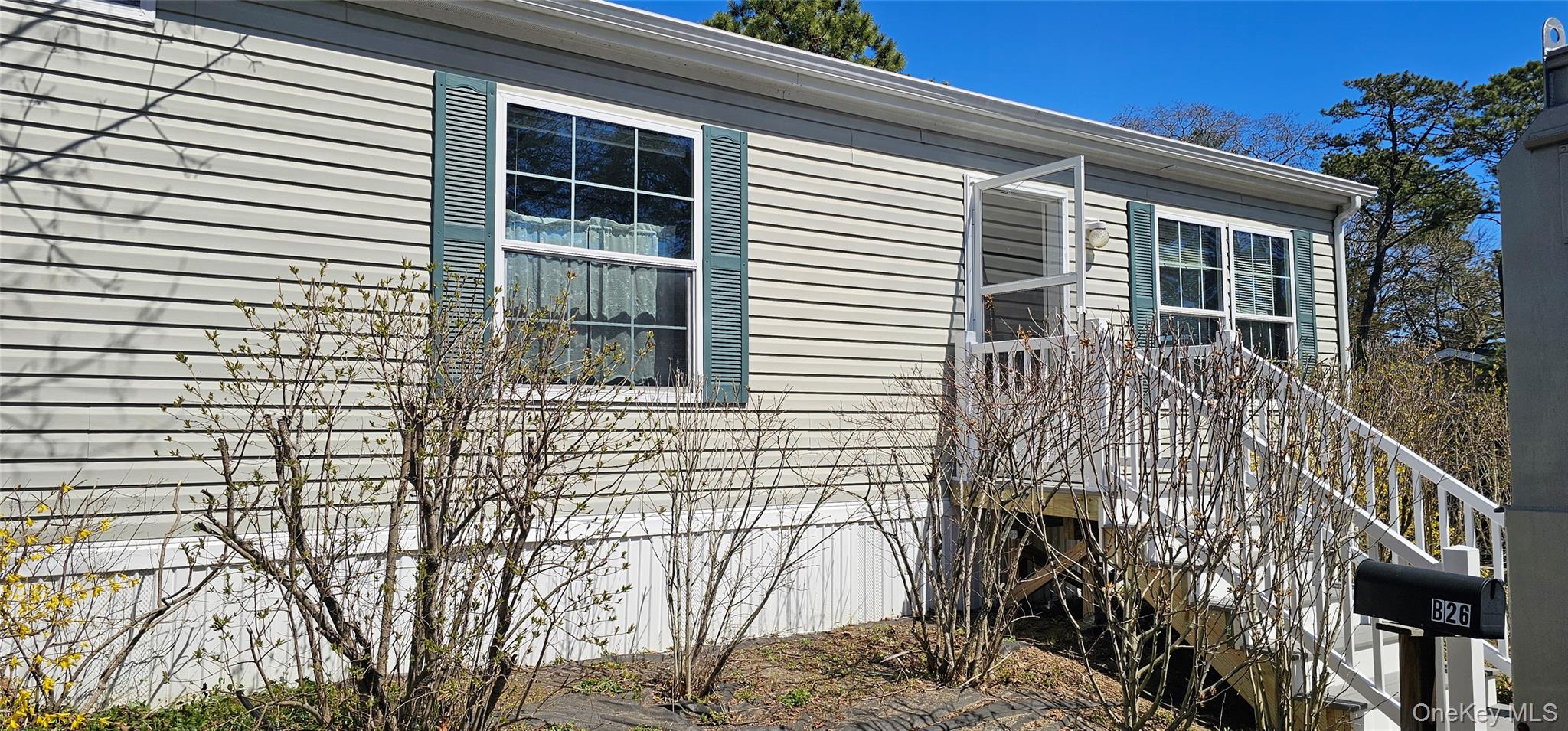 525-B26 Riverleigh Avenue #B26, Riverhead