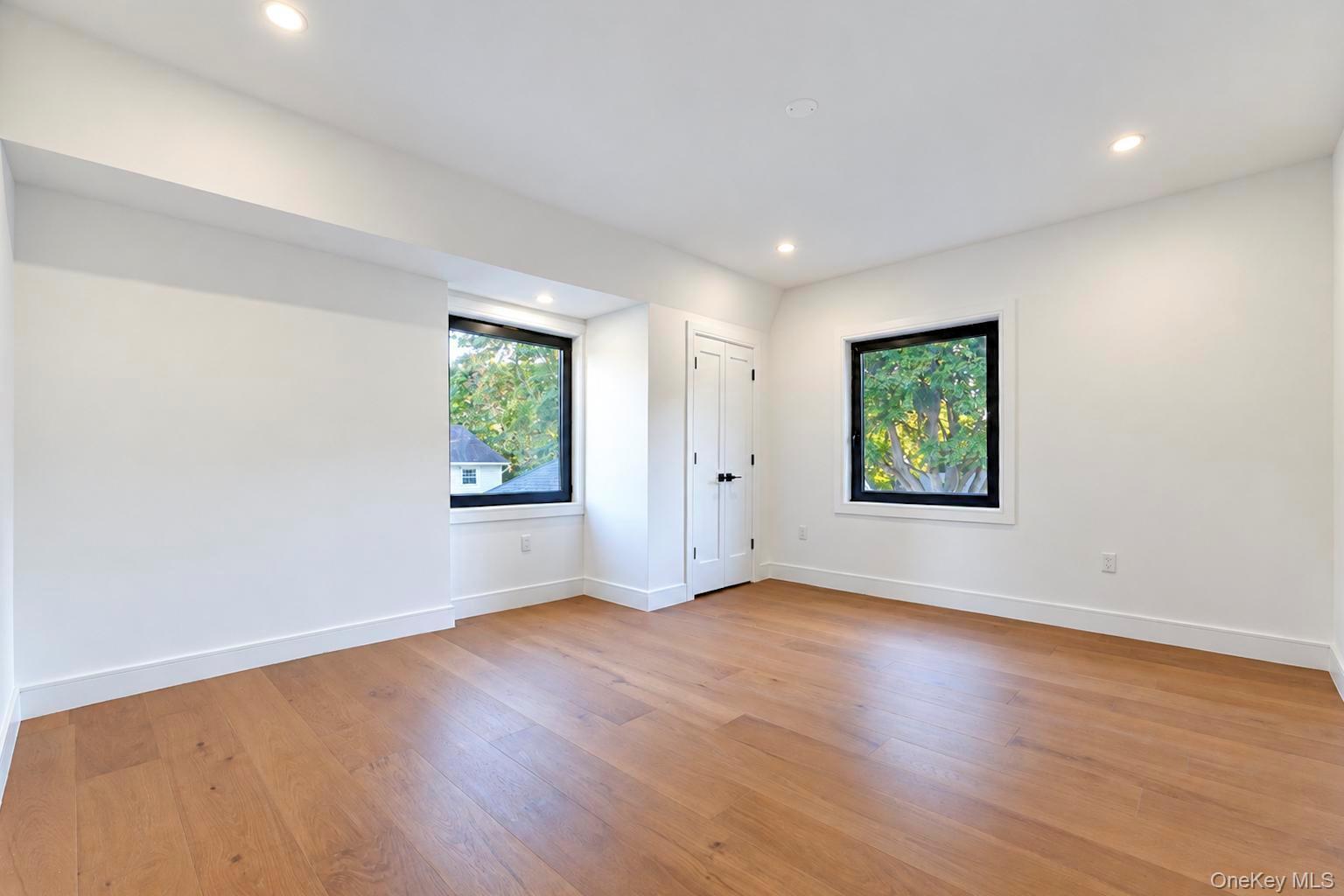 460 Jefferson Street — photo 19