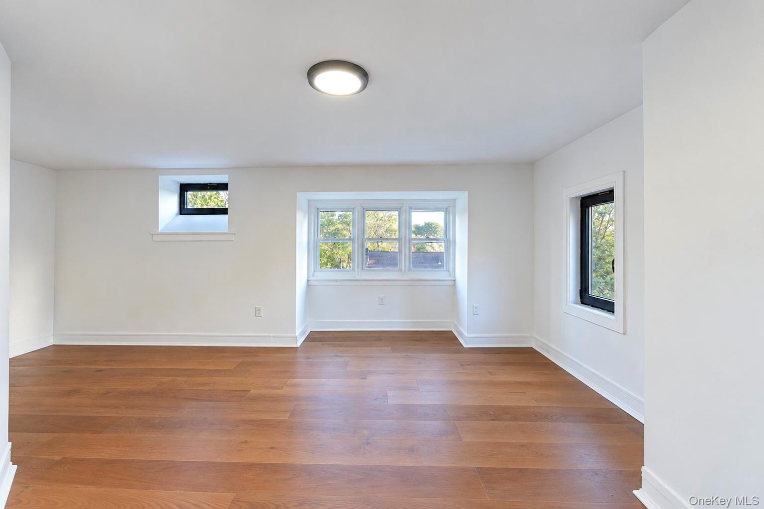 460 Jefferson Street — photo 20
