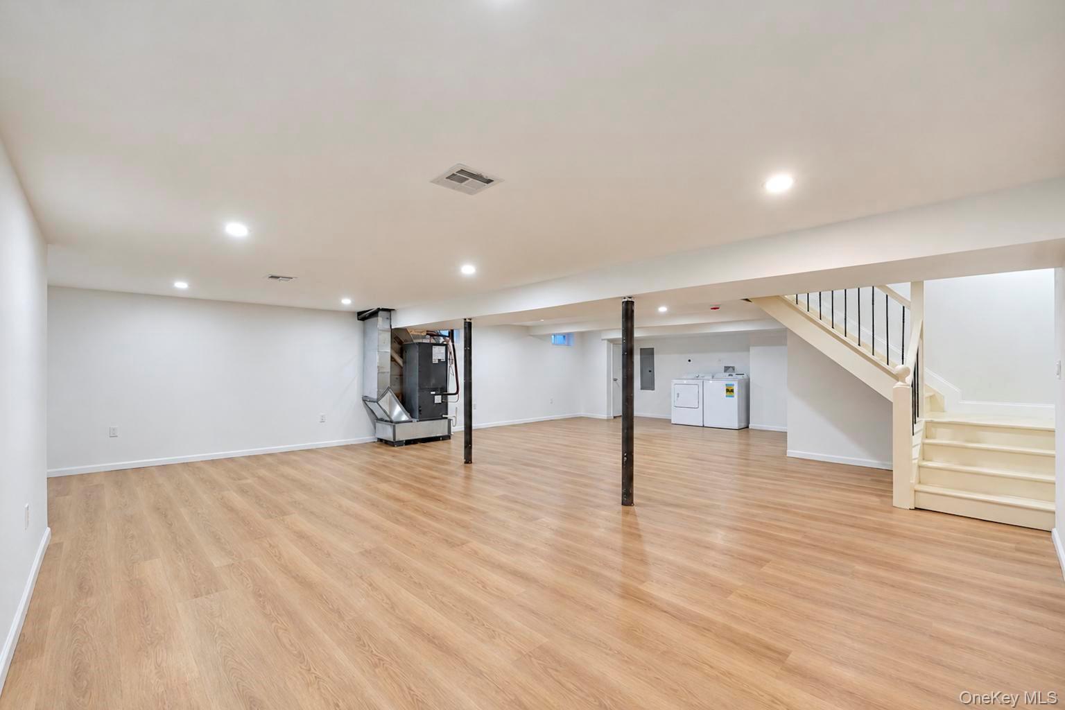 460 Jefferson Street — photo 22