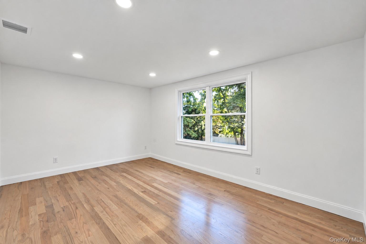 6 Cedarfield Terrace — photo 32