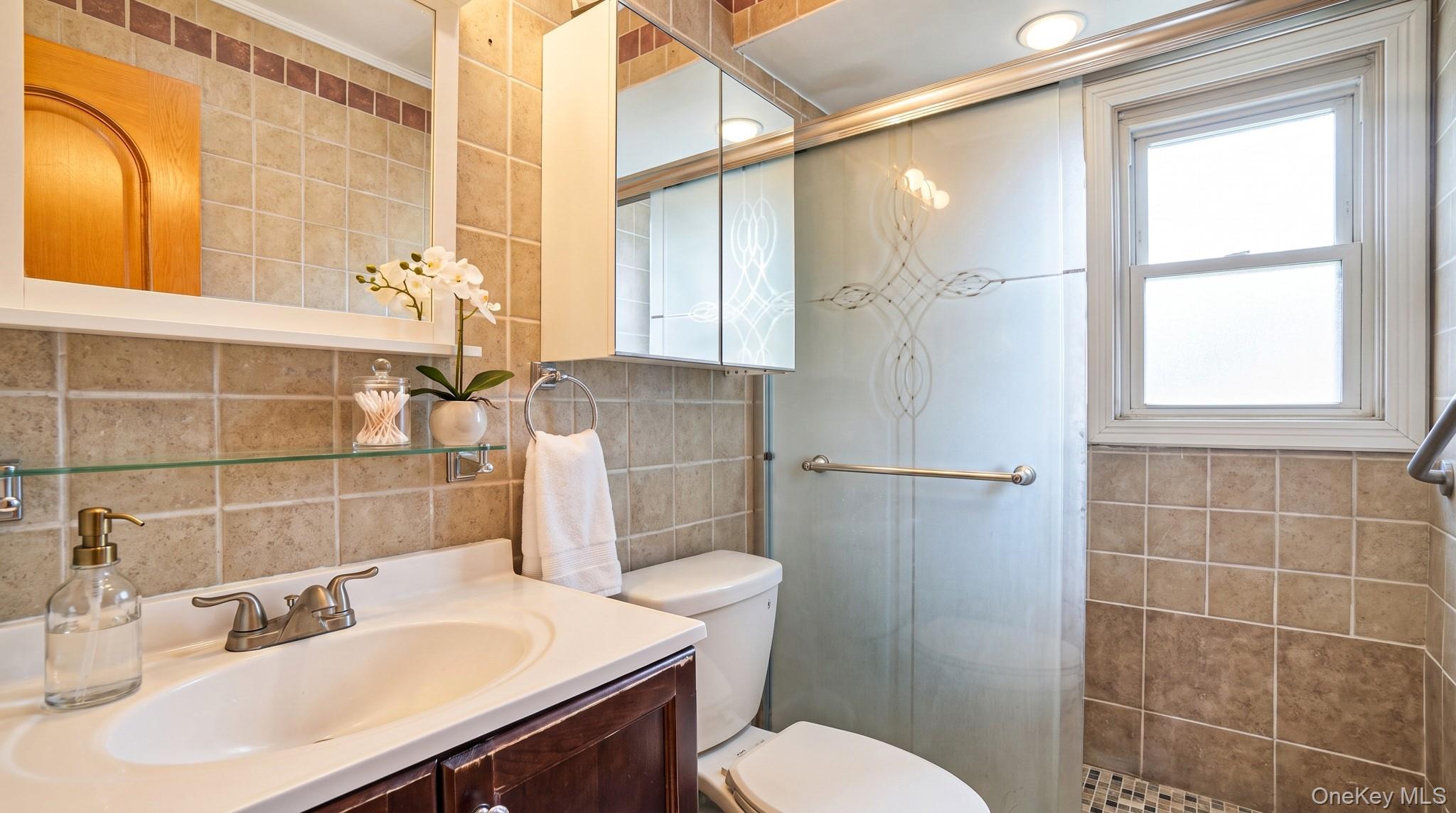 10 Victor Court — photo 12
