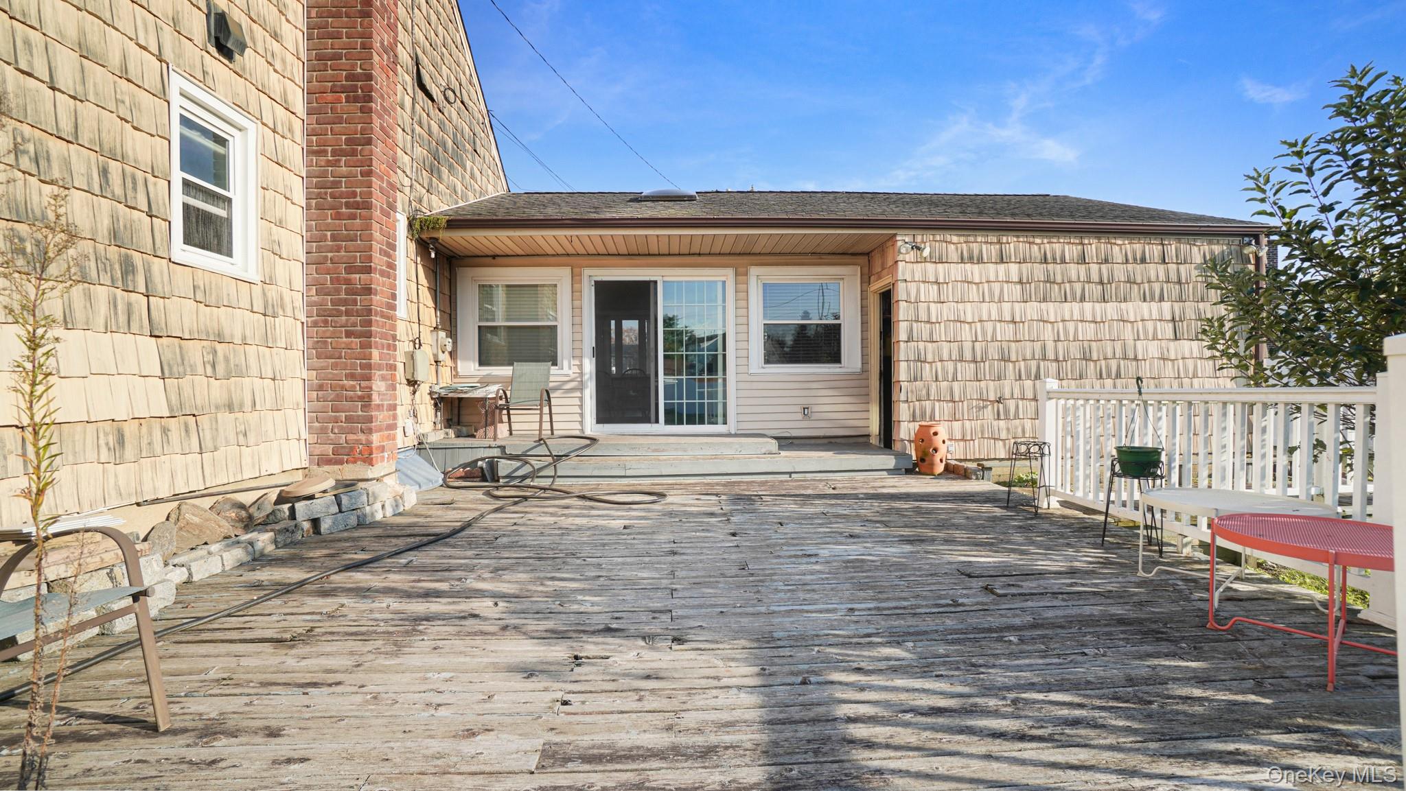 10 Victor Court — photo 5