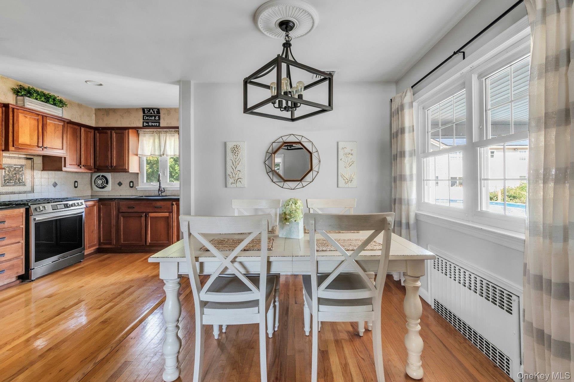 153 Hickory Street — photo 9
