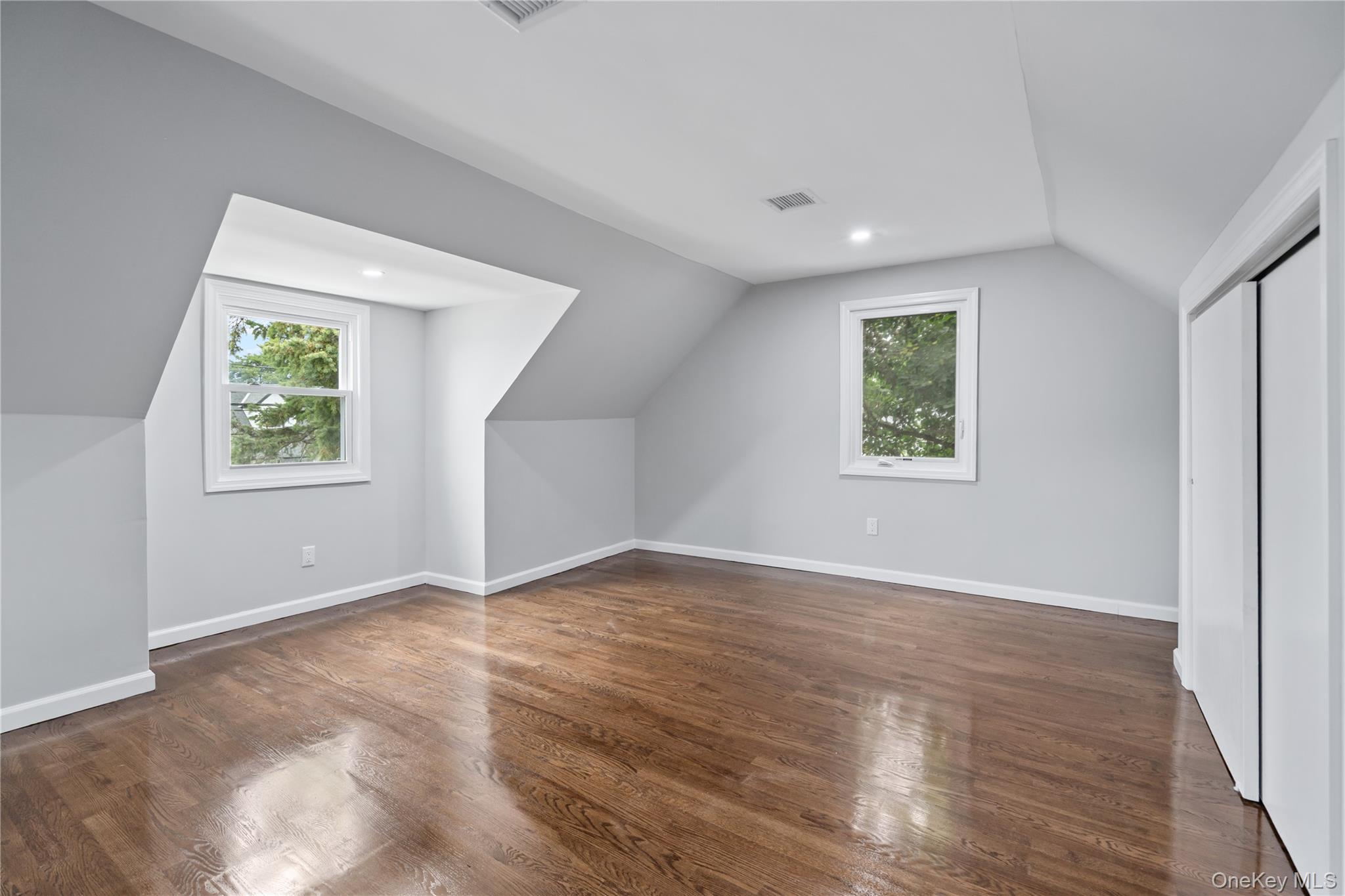 48 Cliff Avenue — photo 29