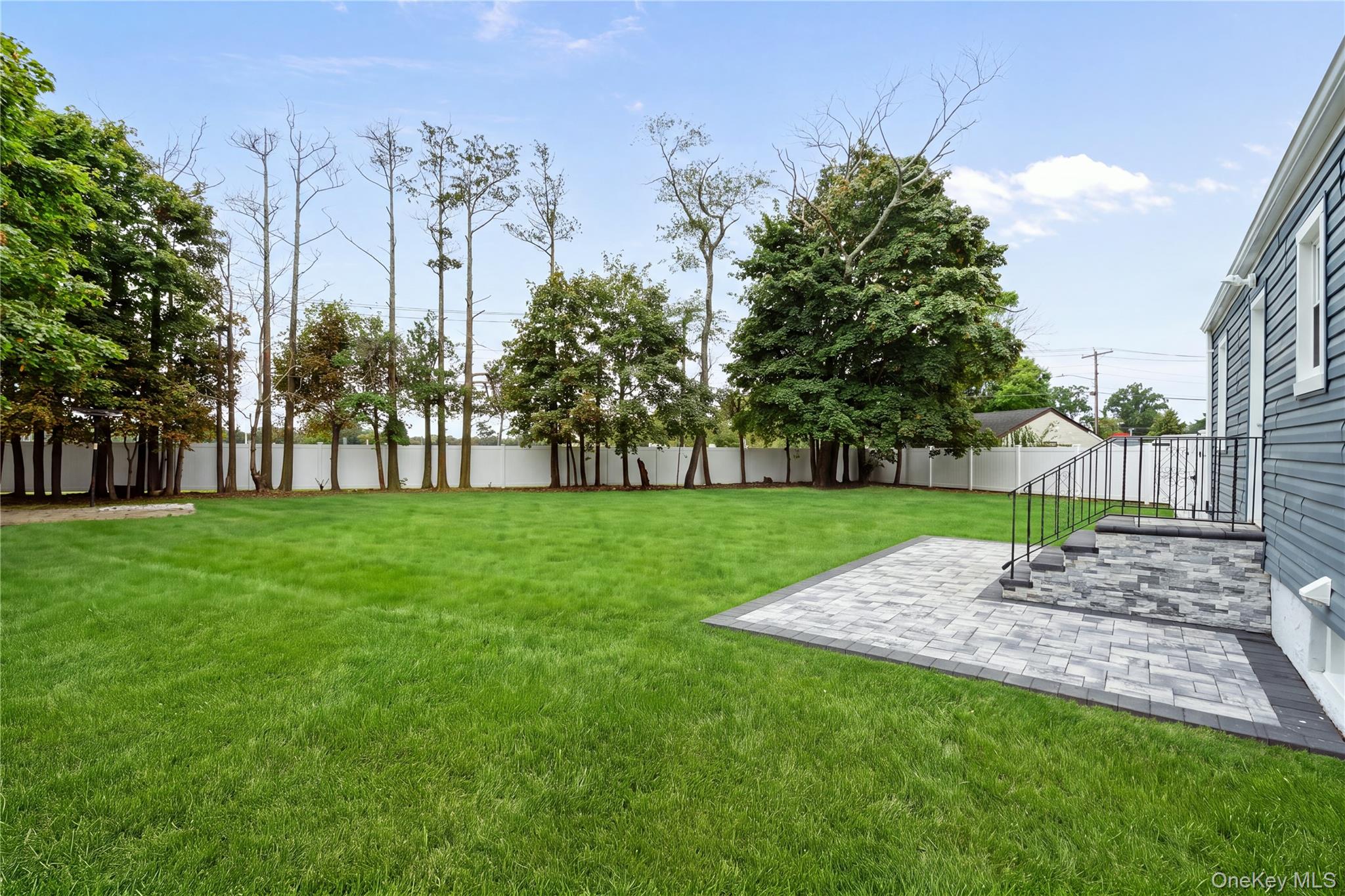 48 Cliff Avenue, Hempstead