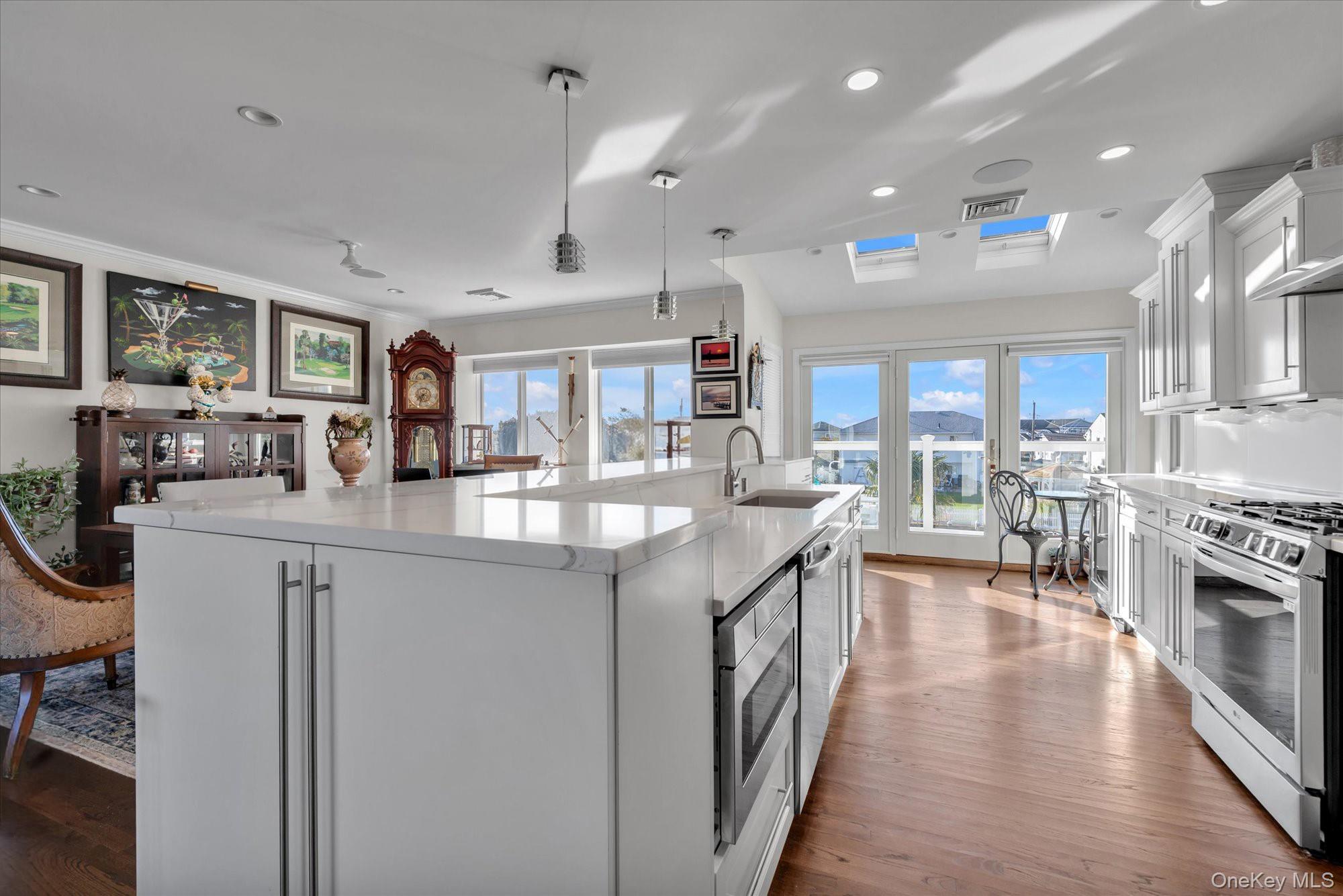 19 Anchor Drive — photo 8
