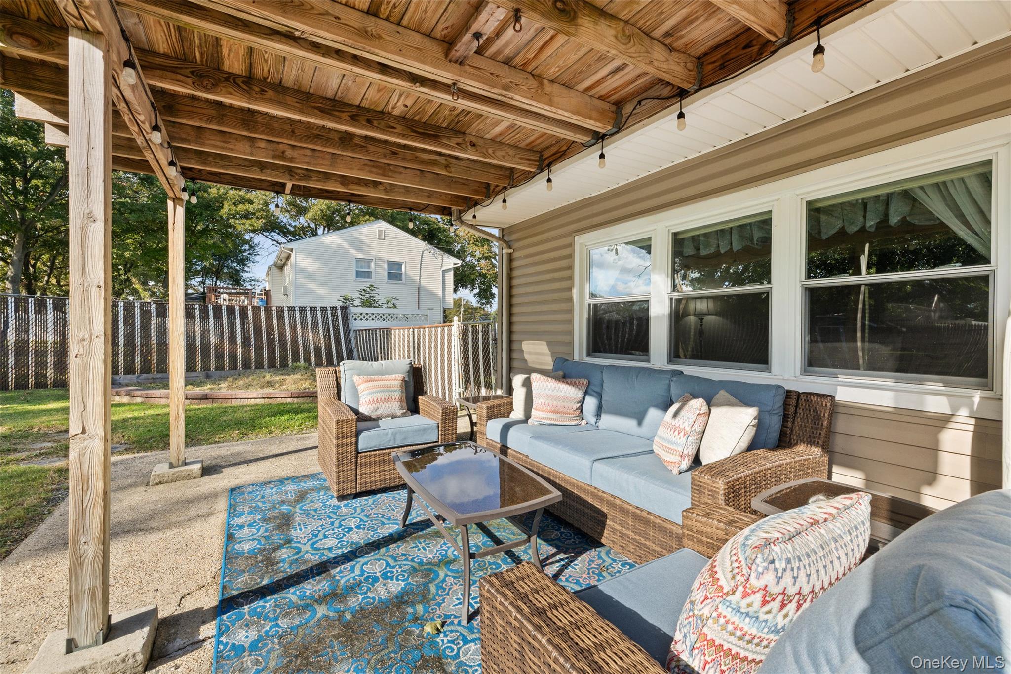 697 East Drive — photo 23