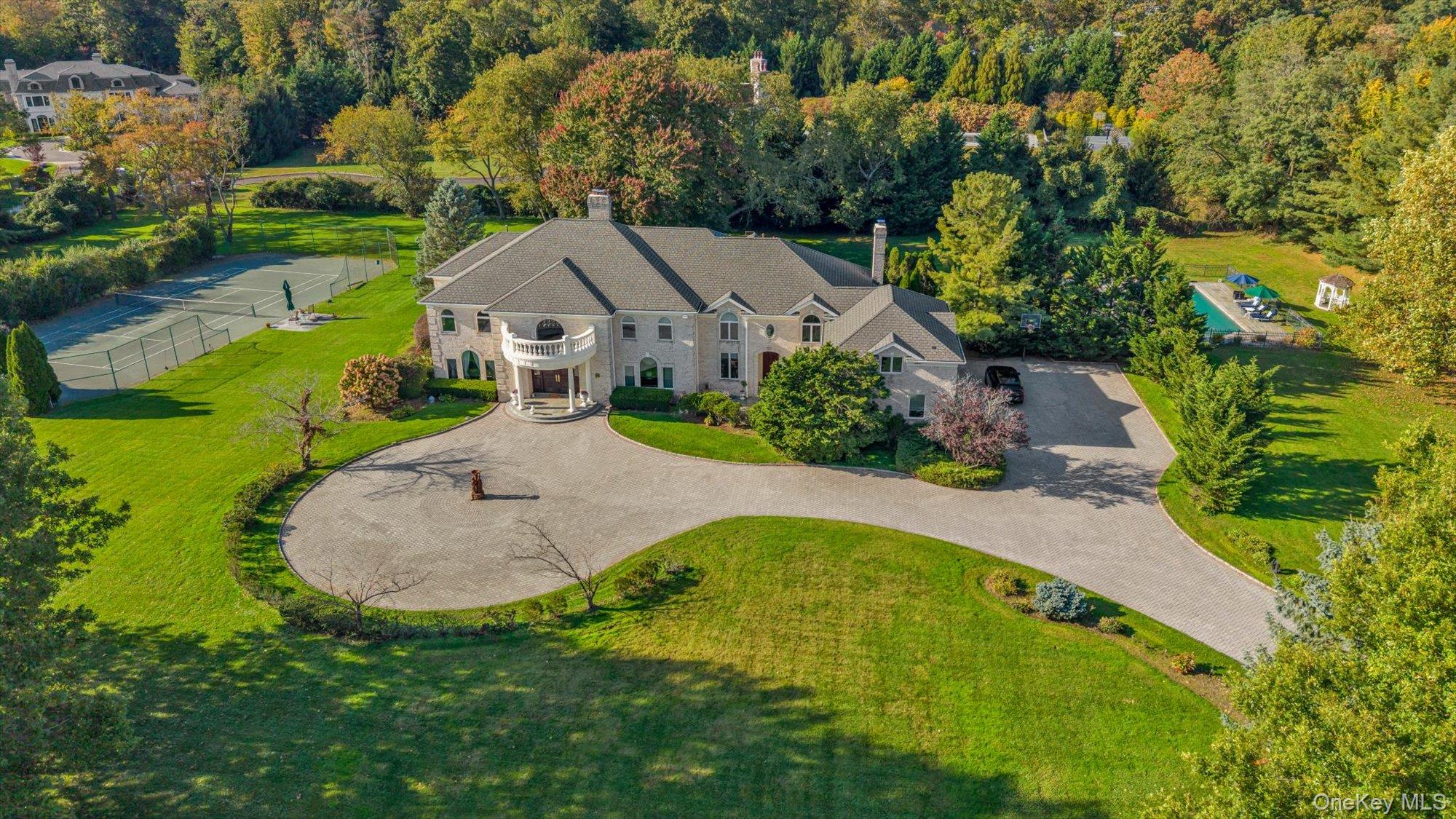 11 Polo Drive — photo 37