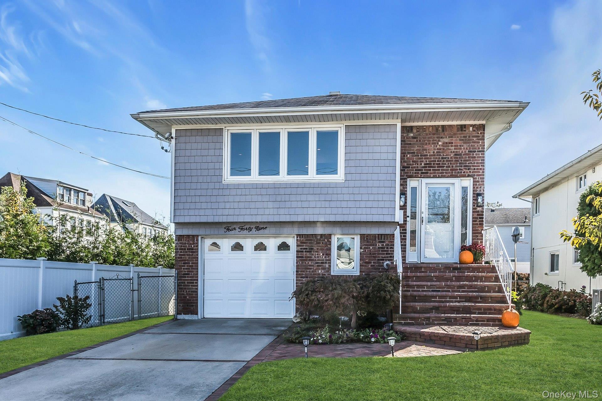449 Bambrick Street, Oceanside