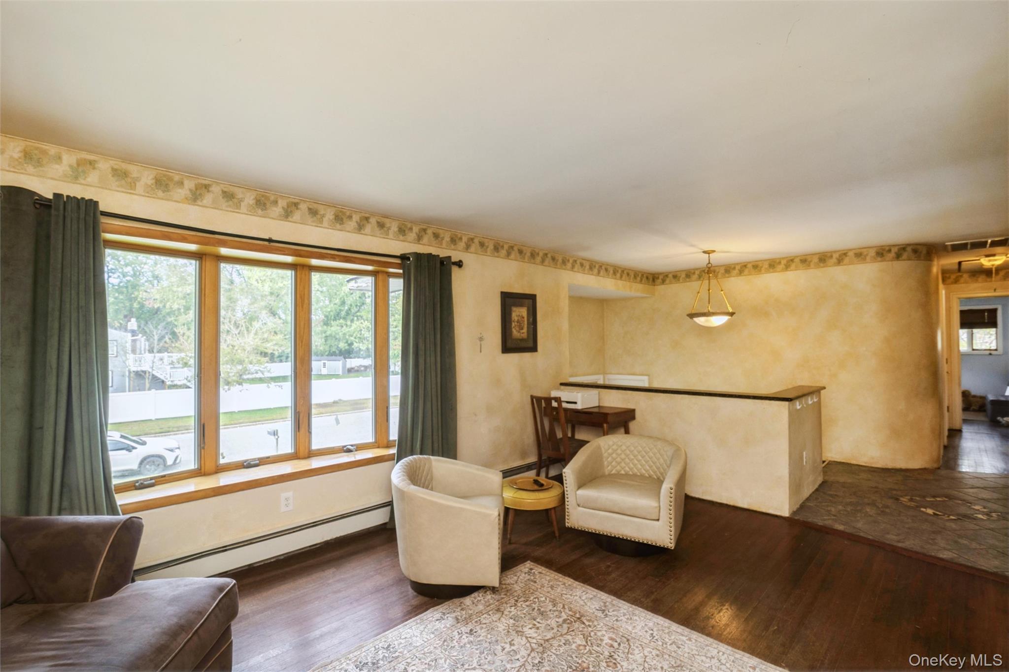 35 Peppermint Road — photo 3
